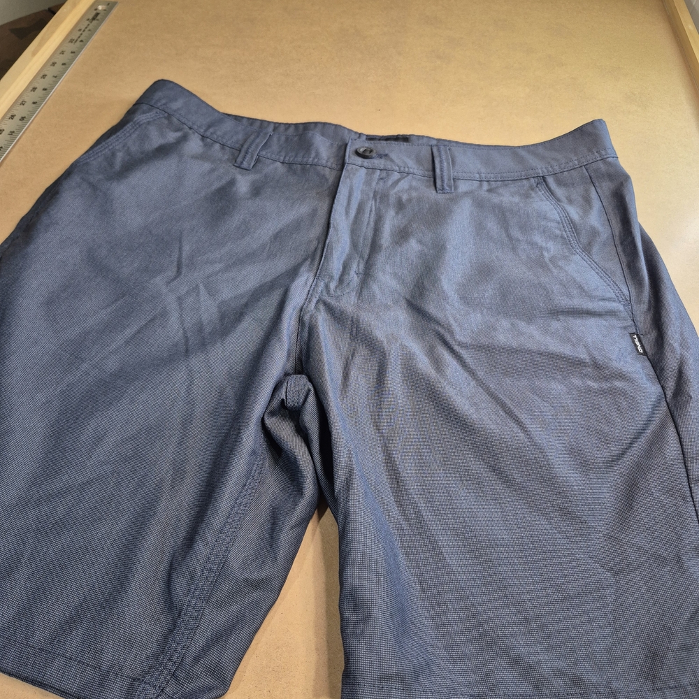 O'Neill Men's Blue Flat Front Shorts